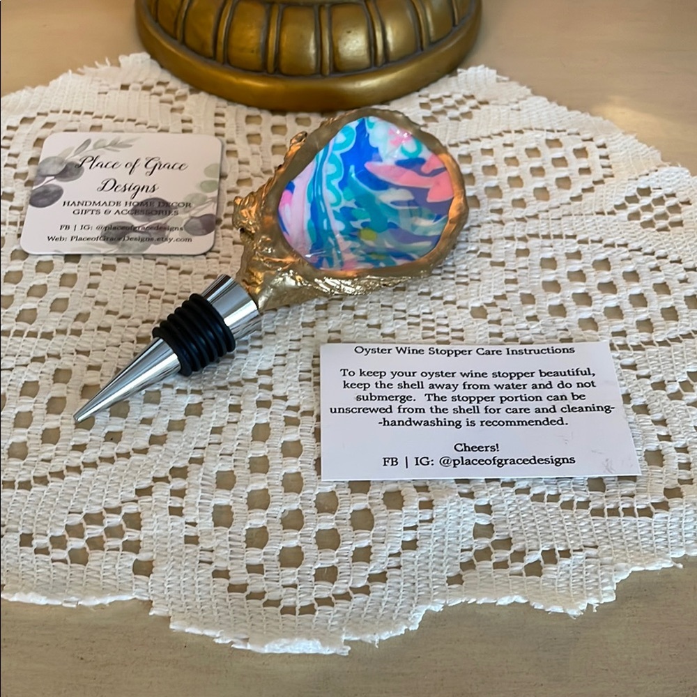 Hand Made Lilly Pulitzer Type Oyster Shell Wine Stopper~LAST CHANCE~ENDS 7/18!